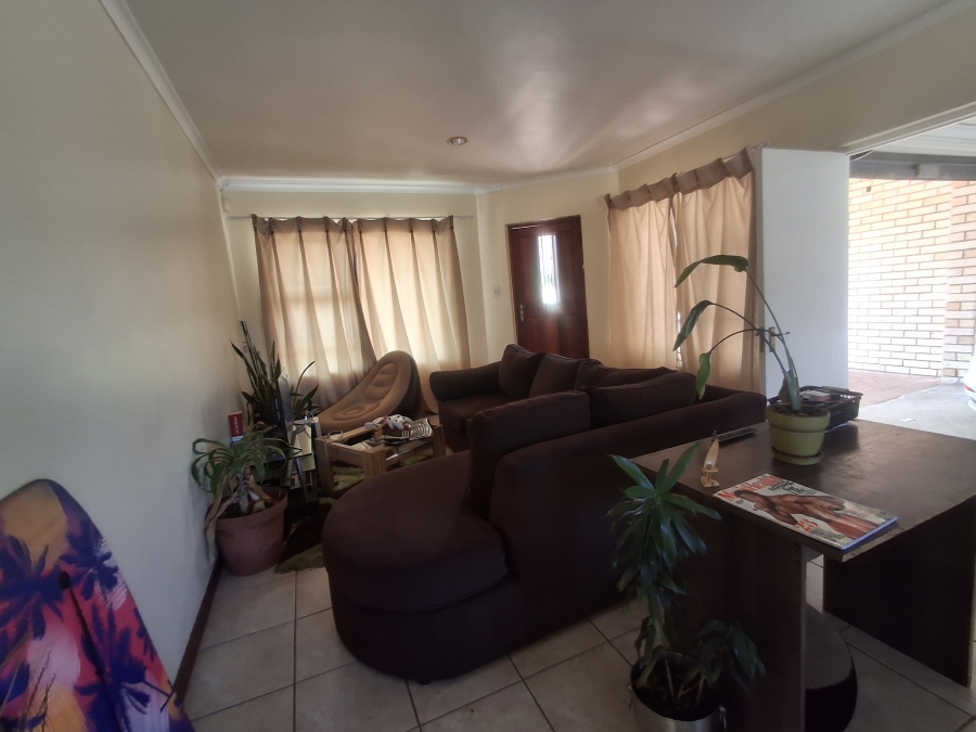 2 Bedroom Property for Sale in Summerstrand Eastern Cape